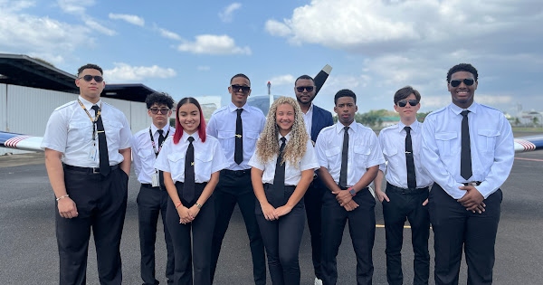 Estudiantes Pilot's Club